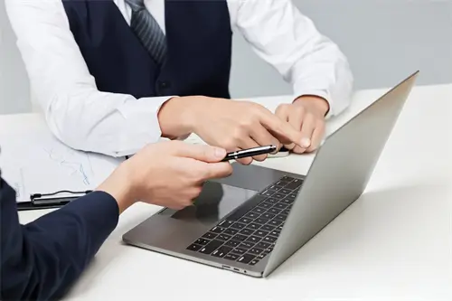 黎明杀机什么电脑